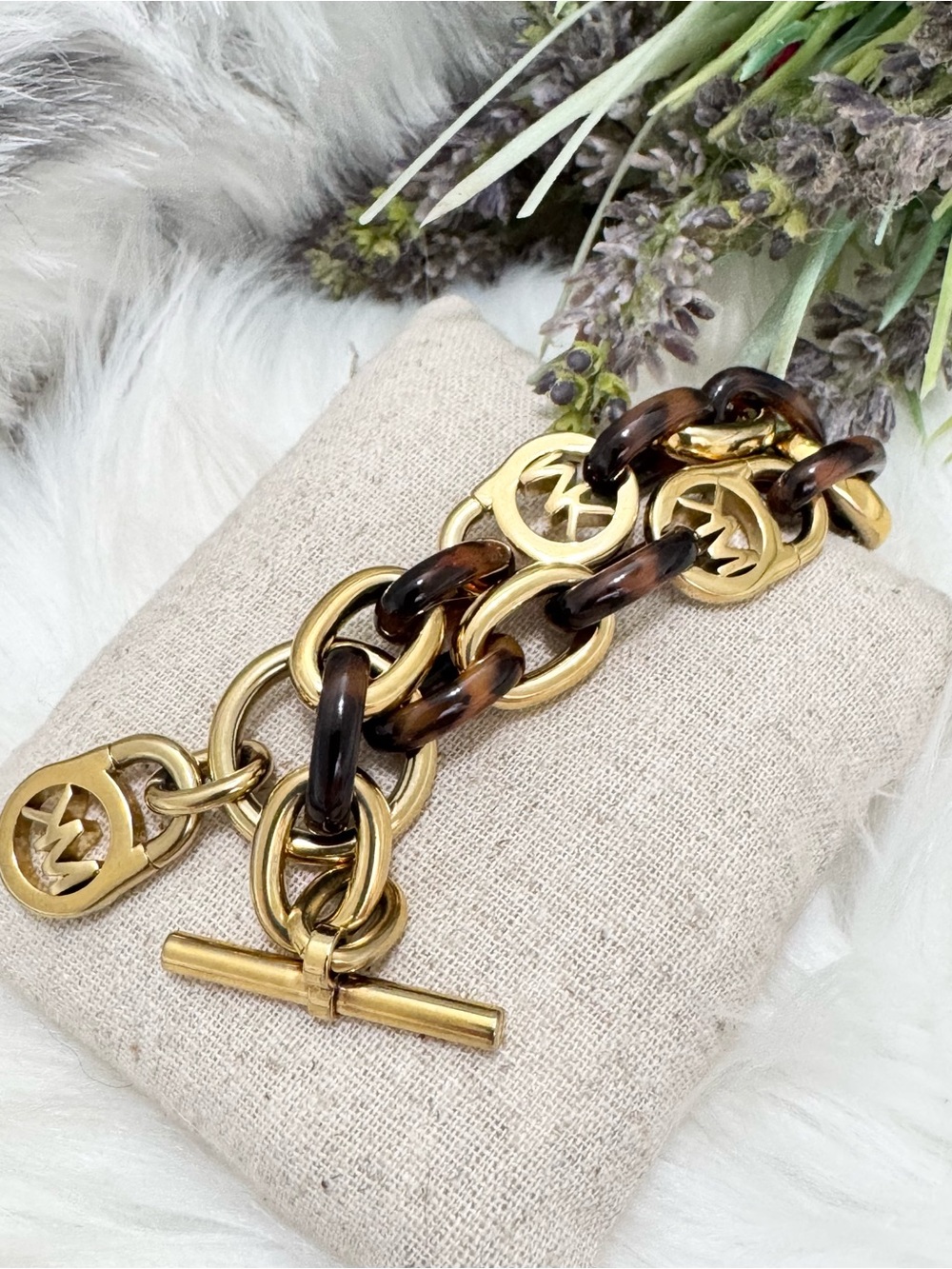 Michael Kors Toggle Link Bracelet with Gold-tone Tortoise Shell & MK Logo Links